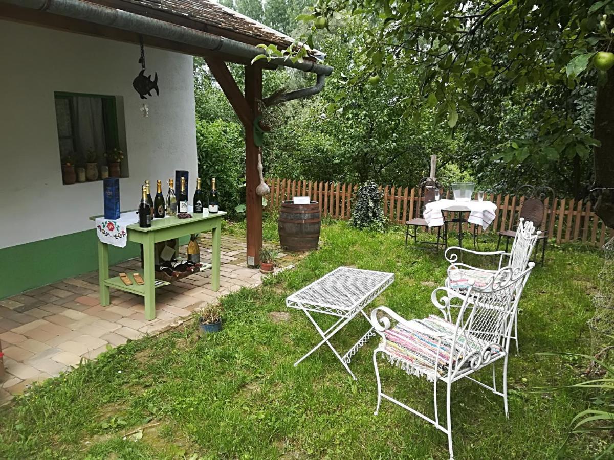 Apartamento Ribarska Kuca - Ilok ,Tradicijska Kuca-Sobe Exterior foto